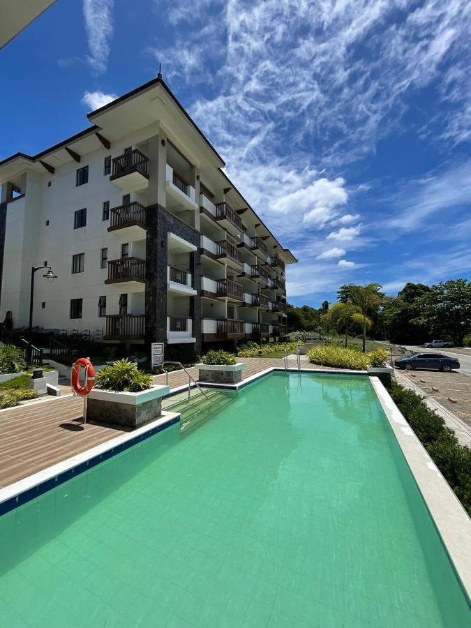 Kembali Condo Resort With Sea View Davao City Екстериор снимка