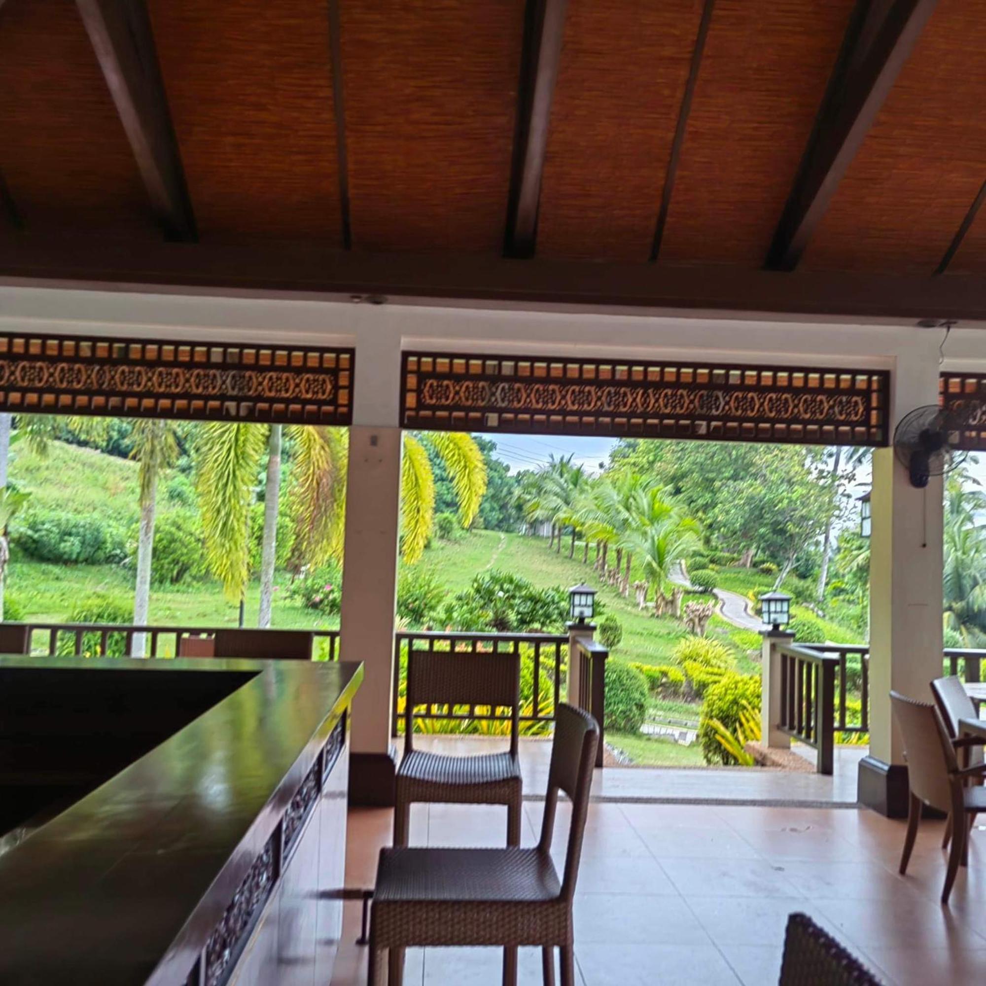 Kembali Condo Resort With Sea View Davao City Екстериор снимка