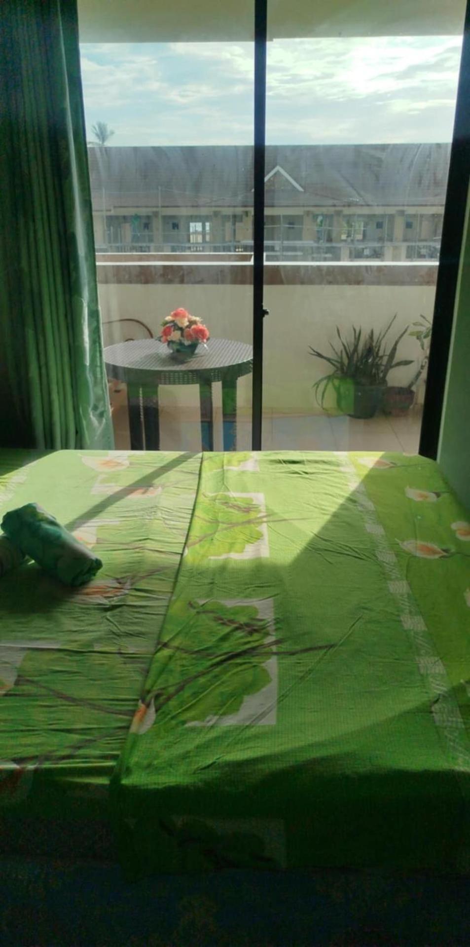 Kembali Condo Resort With Sea View Davao City Екстериор снимка